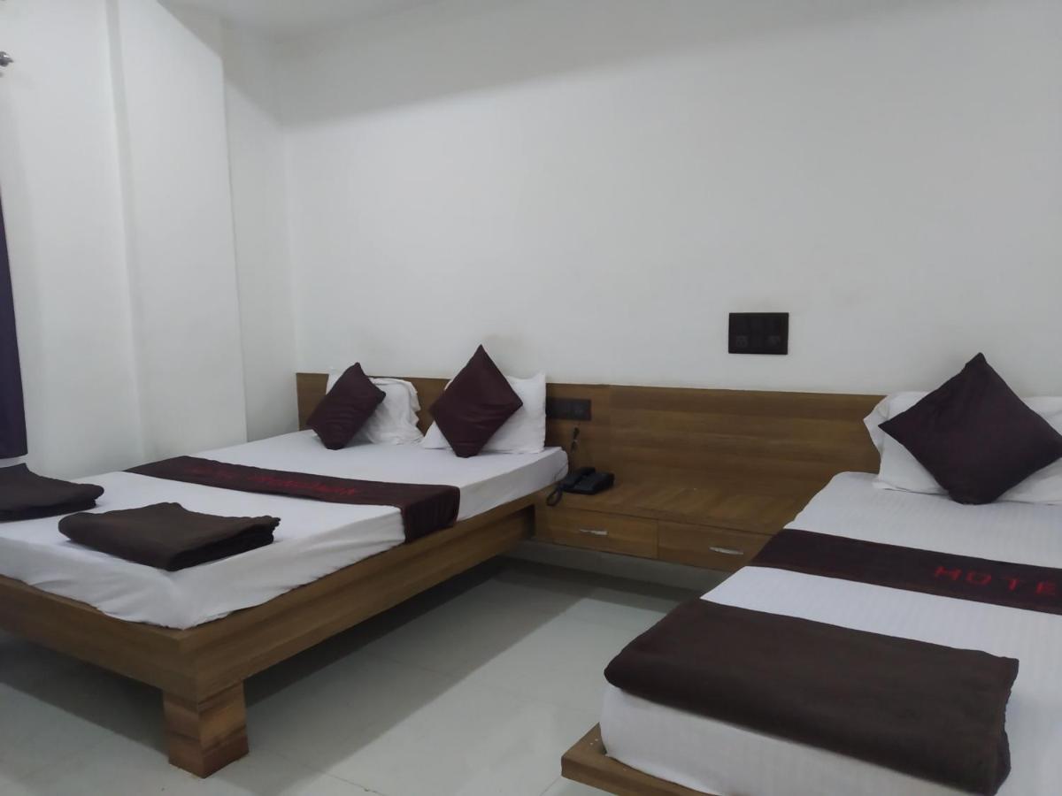 Hotel Vrundavan 浦那 外观 照片